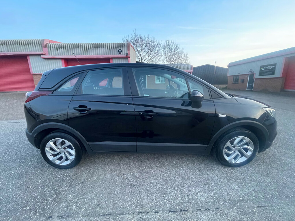 Vauxhall Crossland X 1.6 Turbo D Ecotec Se Nav Start Stop Hatchba FP18LYJ Black #2