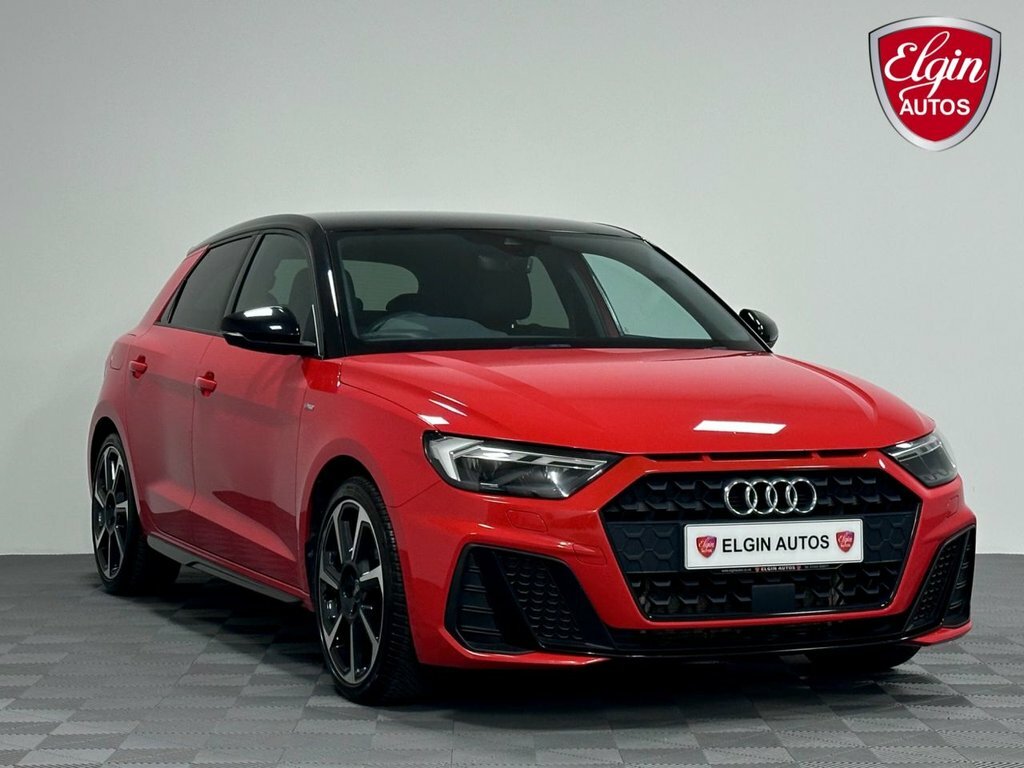 Audi A1 1L Black Edition Red