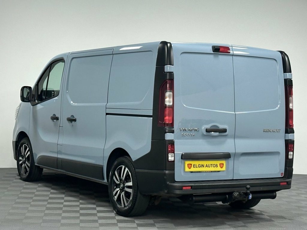 Renault Trafic 2L Sport SR22HDD Blue #6