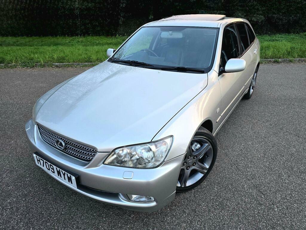 Lexus IS 3.0 300 Sportcross Silver