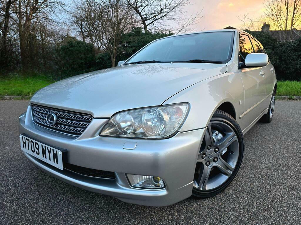 Lexus IS 3.0 300 Sportcross H709WYW Silver #2
