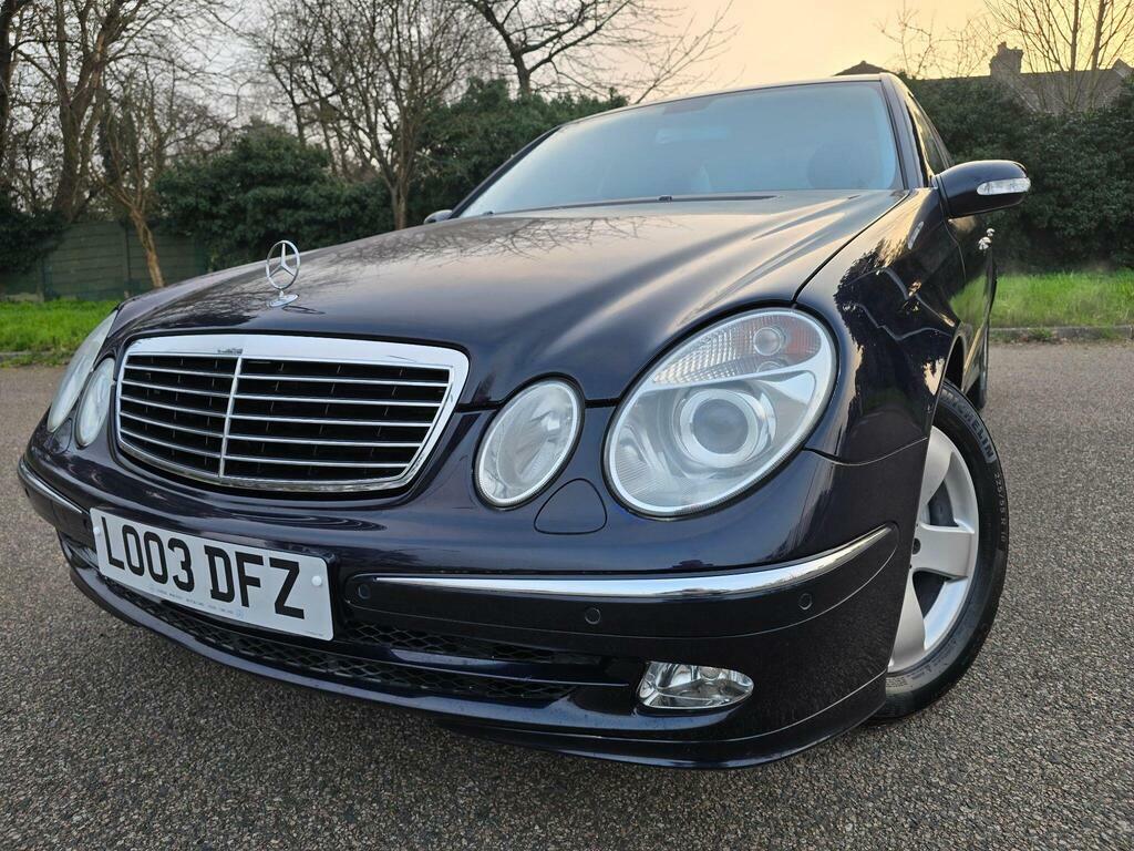 Mercedes-Benz E Class 2.6 E240 Avantgarde L003DFZ Blue #2