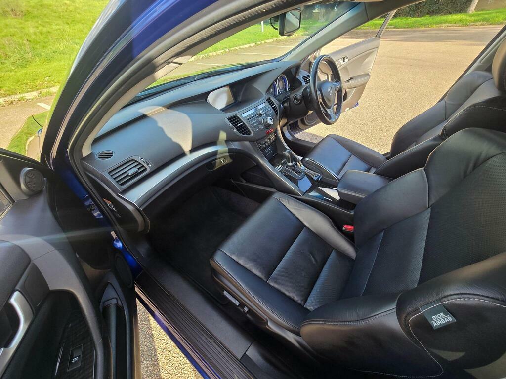 Honda Accord 2.2 I-dtec Es Gt White #77
