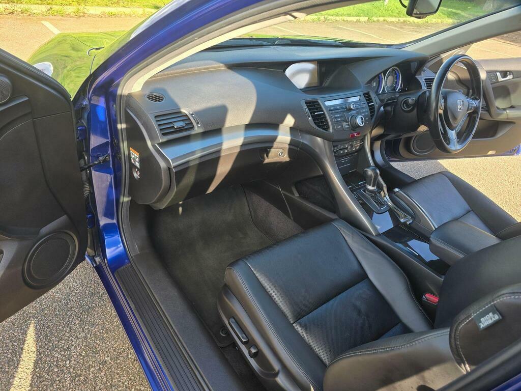 Honda Accord 2.2 I-dtec Es Gt White #49
