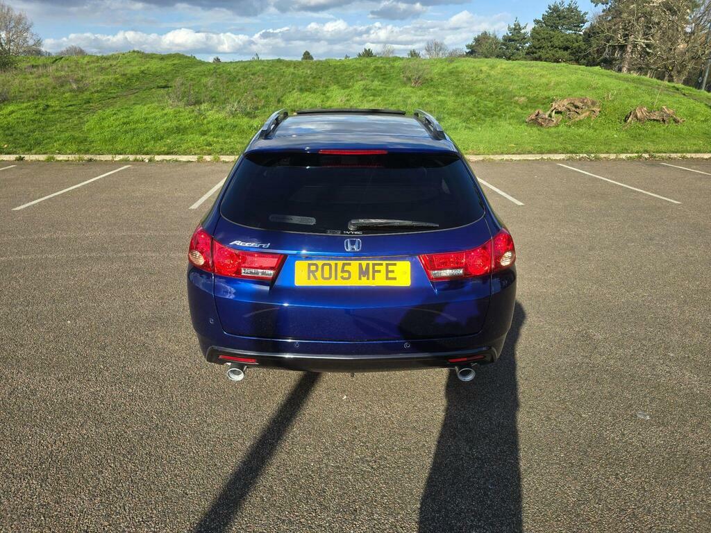Honda Accord 2.2 I-dtec Es Gt White #25