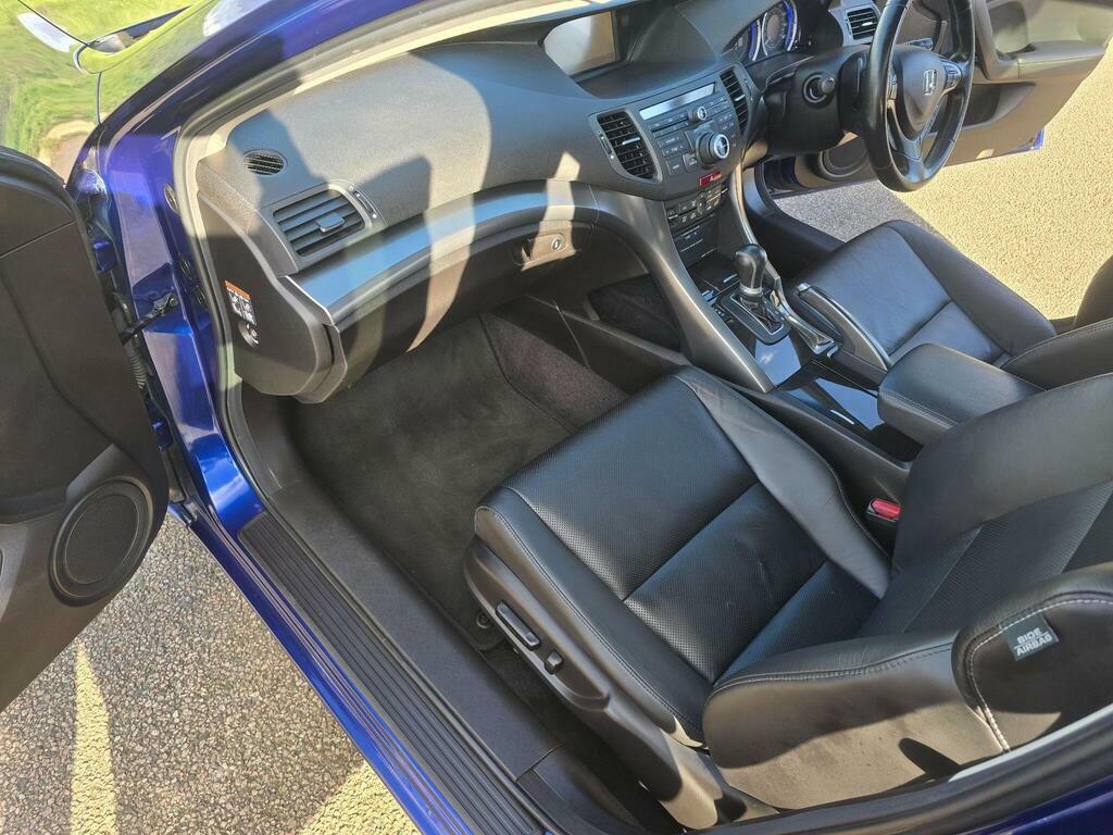 Honda Accord 2.2 I-dtec Es Gt White #48