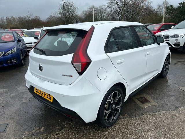 MG MG3 2022 1.5 Vti-tech Exclusive Nav Hatchback Petr SL22FZG White #3