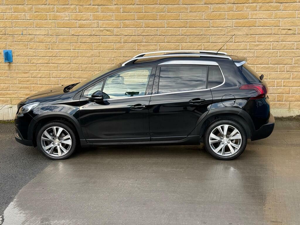 Peugeot 2008 1.2 Puretech Allure Premium Eat Euro 6 S S Black #2