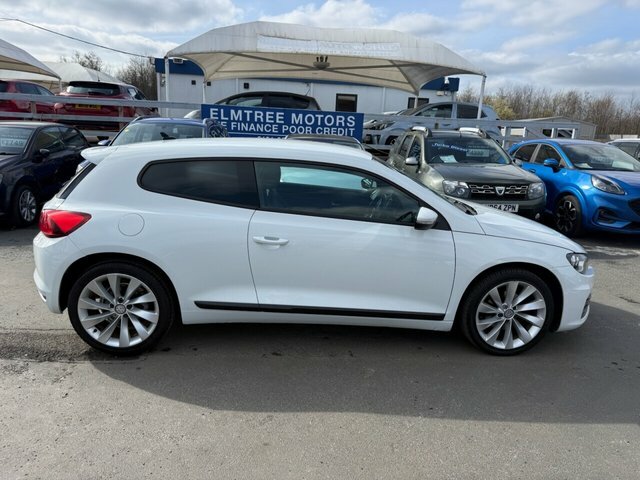 Volkswagen Scirocco 1.4 Tsi Bluemotion Tech Gt Edition Hatchb SM66NMF White #3