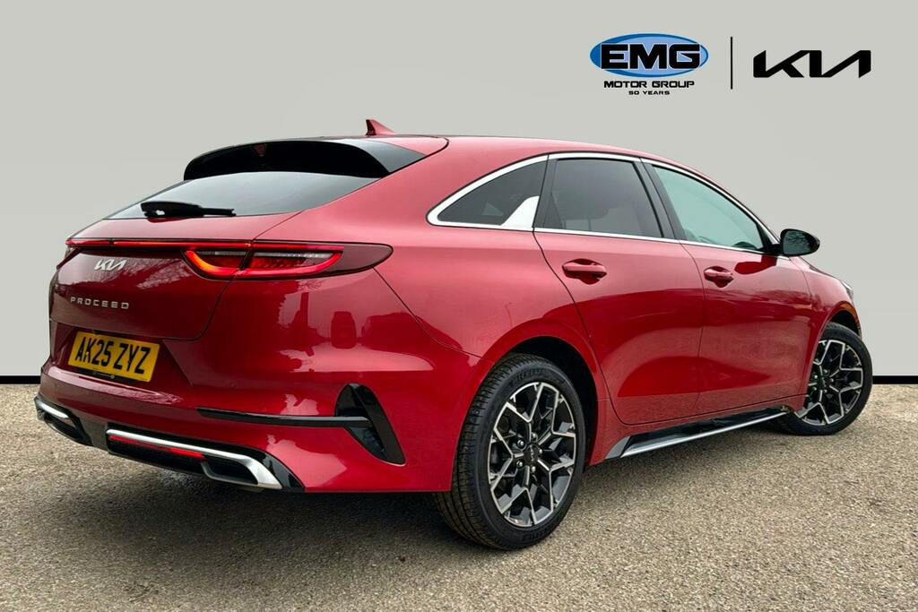 Kia Proceed 1.5 T Gdi Gt Line Shooting Brake Red #6