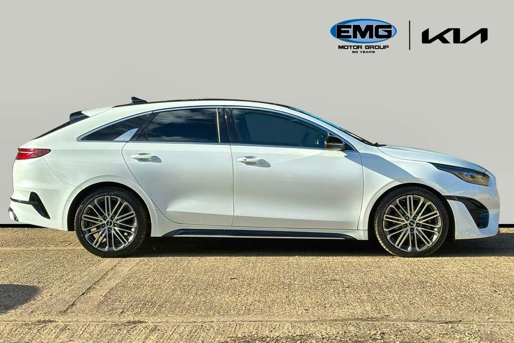 Kia Proceed 1.5 T Gdi Gt Line S Shooting Brake Dct White #3