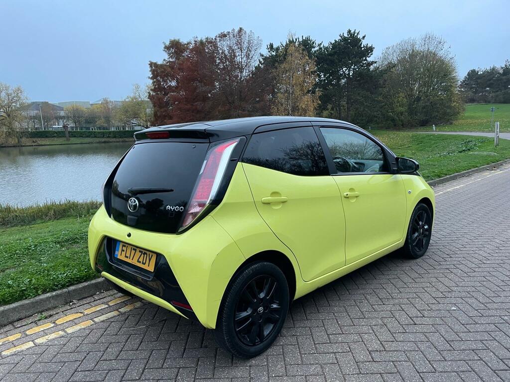 Toyota Aygo 1.0 Vvt-i X-cite X-shift Euro 6 FL17ZDY Yellow #4