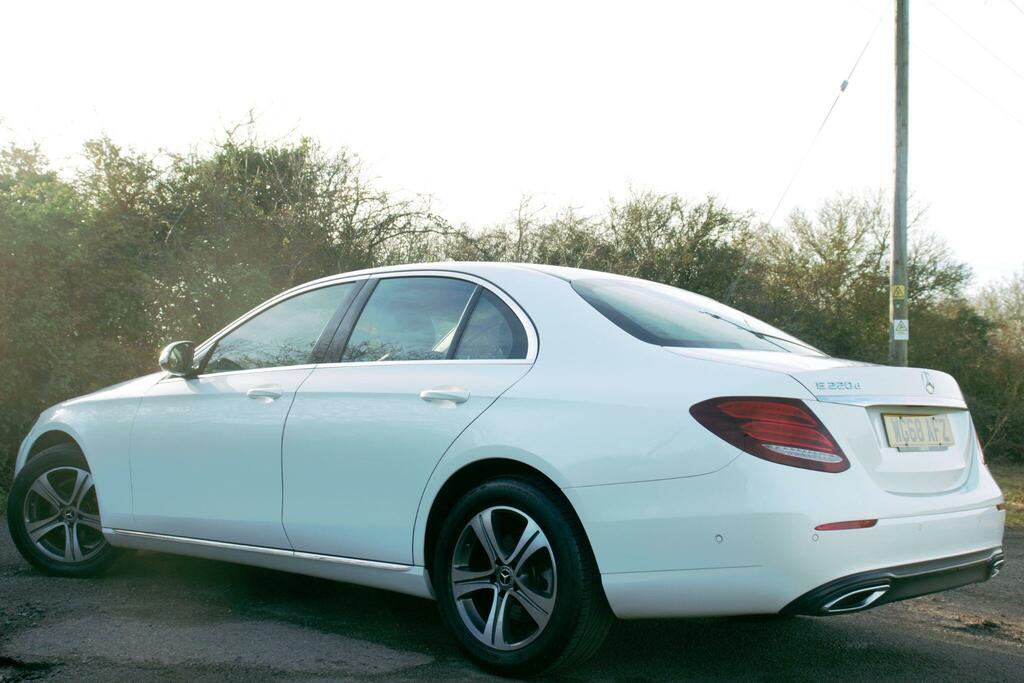 Mercedes-Benz E Class 2.0 E220d Se G-tronic Euro 6 Ss WG68AFZ White #6
