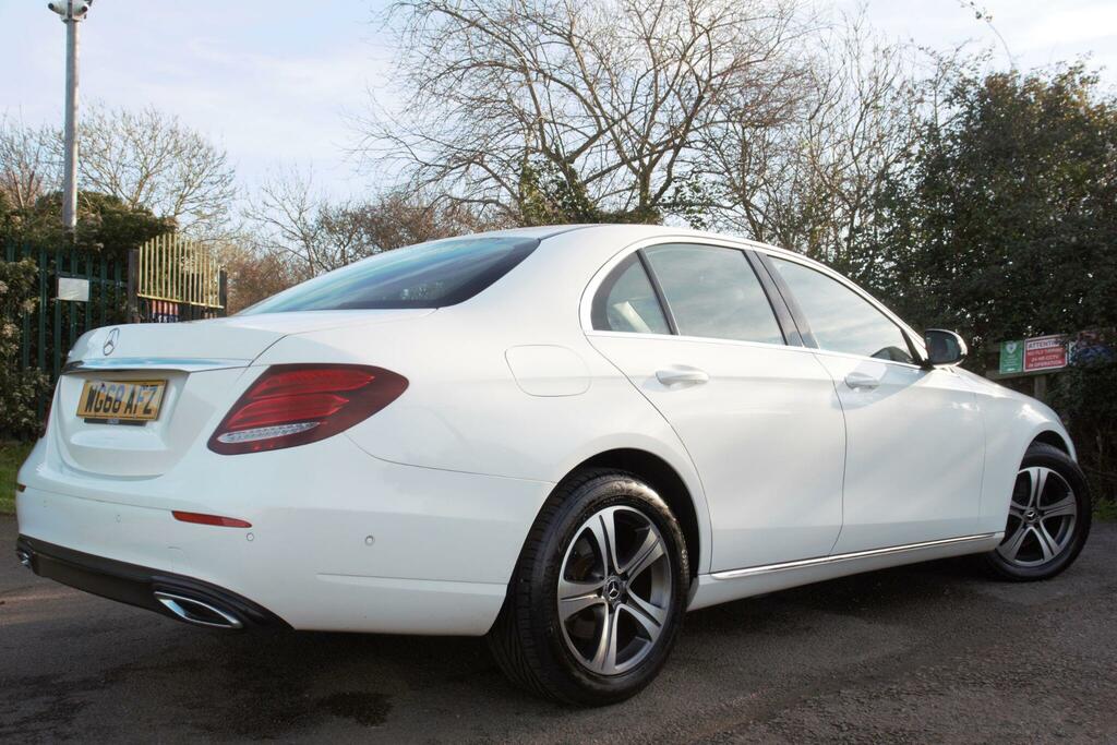 Mercedes-Benz E Class 2.0 E220d Se G-tronic Euro 6 Ss WG68AFZ White #4
