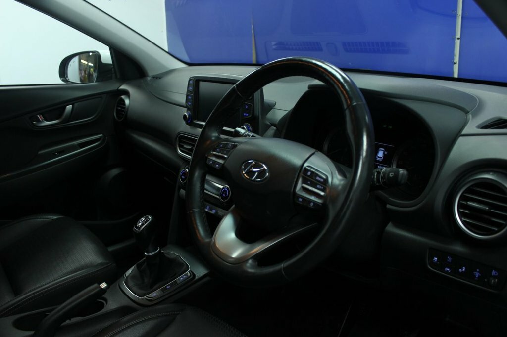 Hyundai Kona 1L Premium Se HJ69OXD White #6