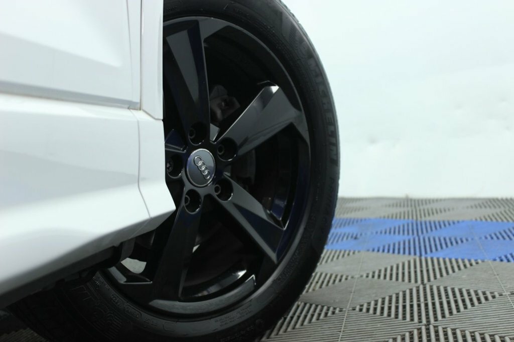 Audi Q2 1.5L Sport GD19FRV White #3