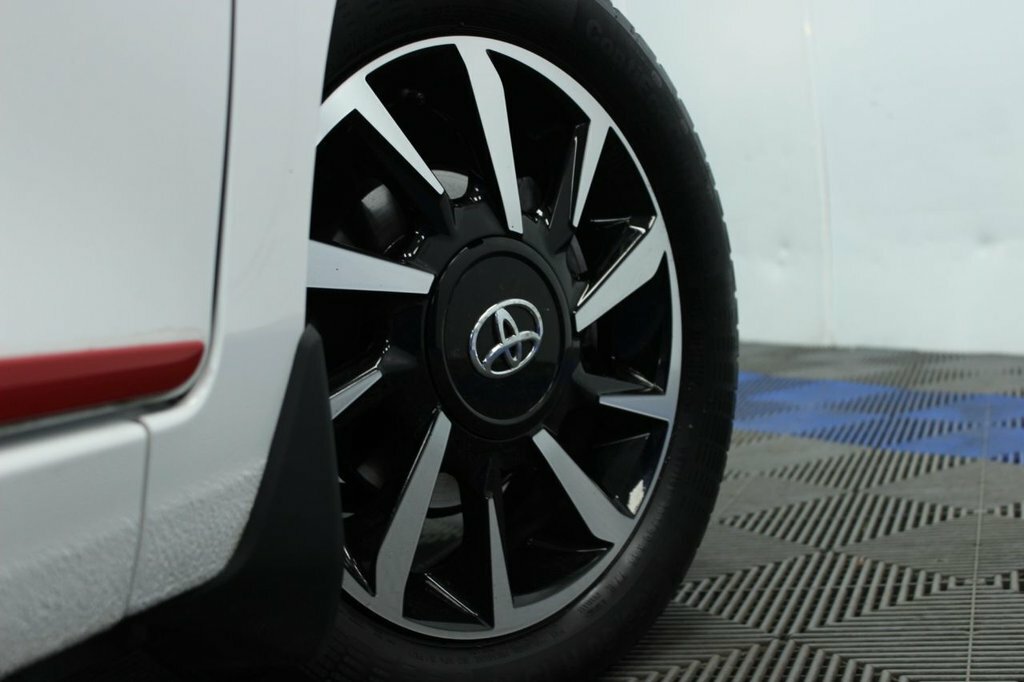 Toyota Aygo 1L X-trend WH21CTE White #2