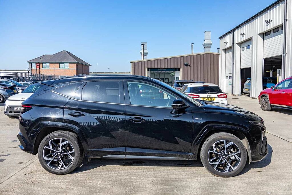 Hyundai Tucson 1.6T Hybrid N Line S EA25XZW Black #4