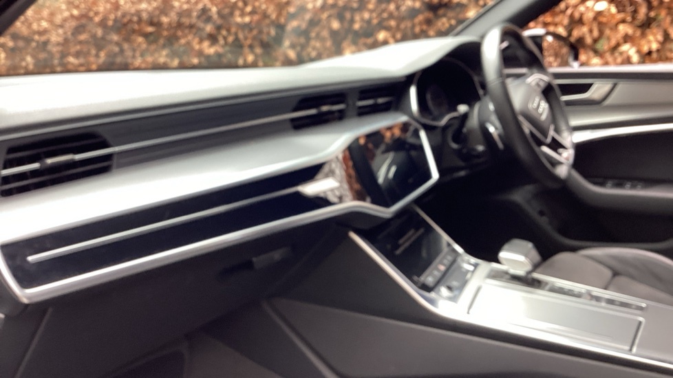 Audi A6 40 Tfsi Black Edition S Tronic LT21UHC Black #3