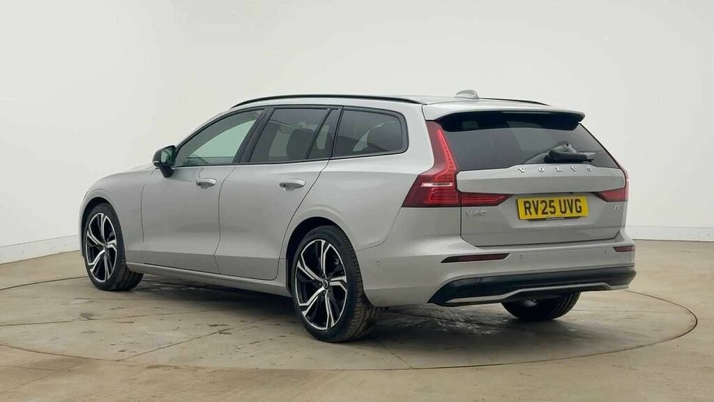 Volvo V60 Ultra, B4 Mild Hybrid, Dark RV25UVG Silver #3