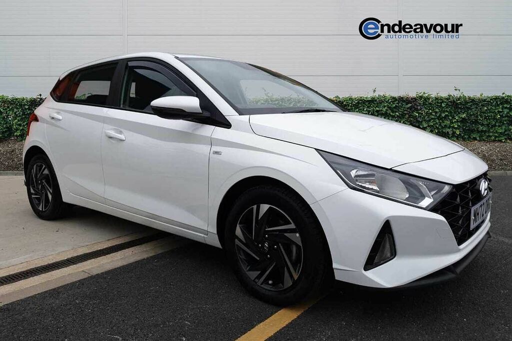 Hyundai I20 1.0T Gdi 48V Mhd Se Connect Dct White