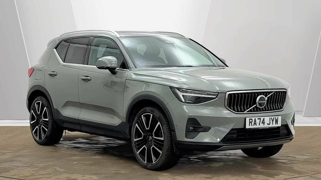 Volvo XC40 Ultra, B3 Mild Hybrid, Bright Green