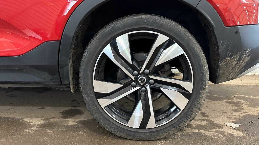 Volvo XC40 Ultra, B3 Mild Hybrid, Bright RV25VPY Red #4