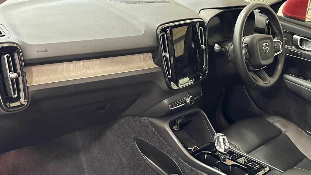 Volvo XC40 Ultra, B3 Mild Hybrid, Bright RV25VPY Red #6