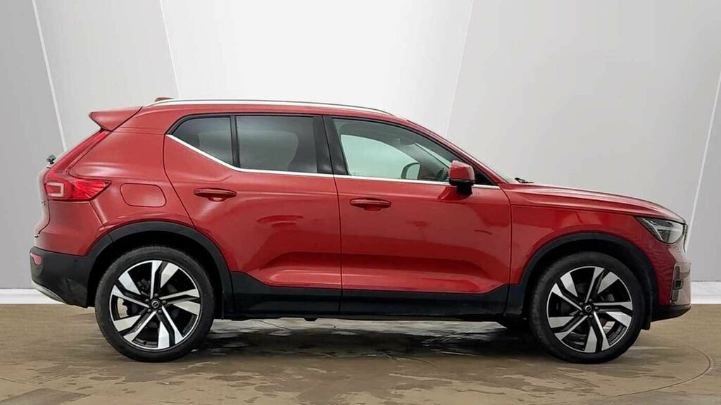 Volvo XC40 Ultra, B3 Mild Hybrid, Bright RV25VPY Red #2