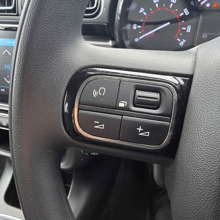 Citroen C3 1.2 Puretech Plus Edition 73 Reg MD73GBF Black #5