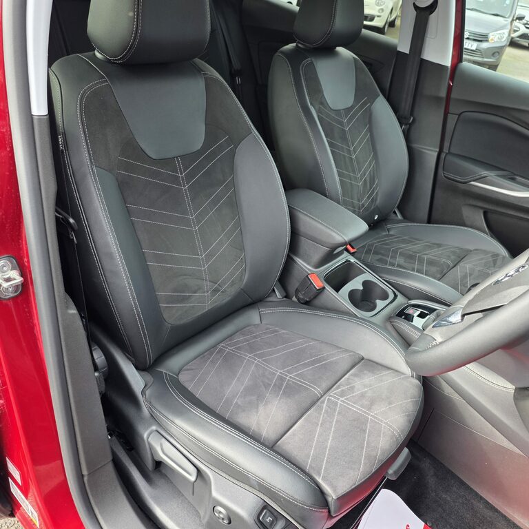 Vauxhall Grandland Ultimate Edition Suv 74 Reg DY74TXZ Black #4