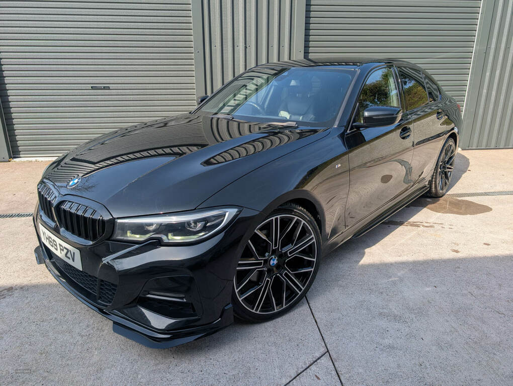 BMW 3 Series 320D M Sport Step YH69PZV Black #2