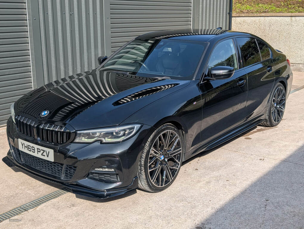 BMW 3 Series 320D M Sport Step YH69PZV Black #3