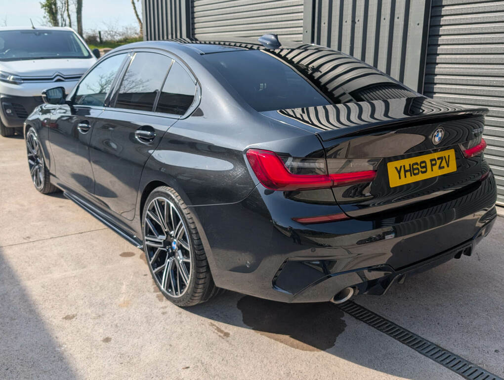 BMW 3 Series 320D M Sport Step YH69PZV Black #5