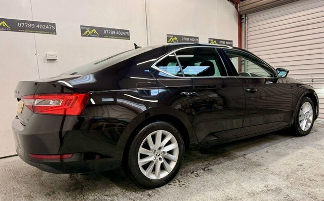 Skoda Superb 2020 2.0 Tdi Se Technology Hatchback Ma Black #2