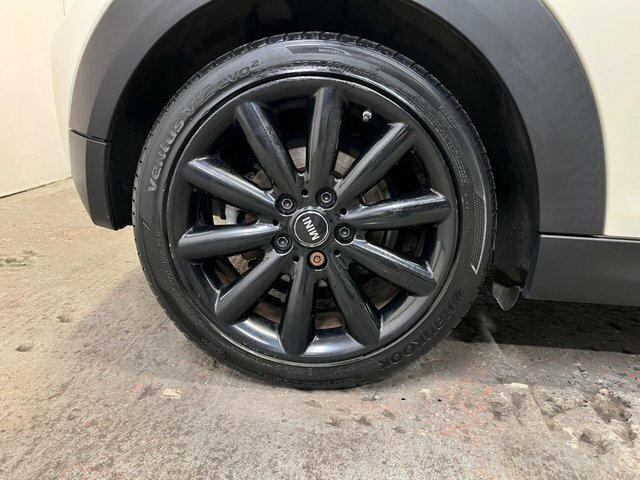 Mini Hatch 2017 1.5 Cooper D Hatchback Euro SF17MLH White #4