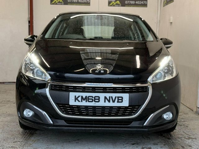 Peugeot 208 2018 1.2 Puretech Signature Hatchback M KM68NVB Black #5