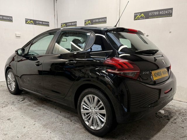 Peugeot 208 2018 1.2 Puretech Signature Hatchback M KM68NVB Black #3