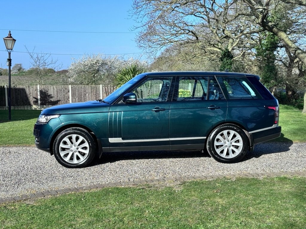 Land Rover Range Rover 3L Vogue Green