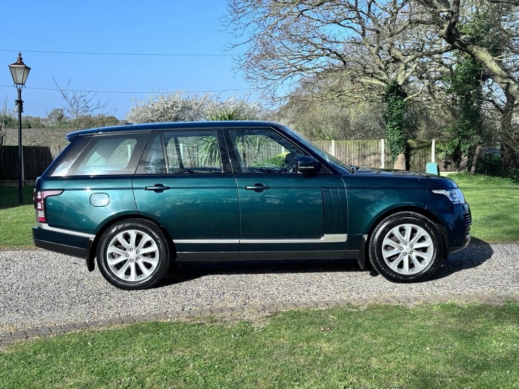 Land Rover Range Rover 3L Vogue SW66ZHT Green #3