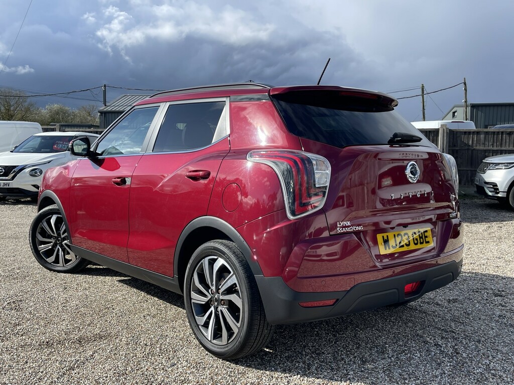 SsangYong Tivoli Suv 1.5 P Ultimate Nav 202323 Red #5