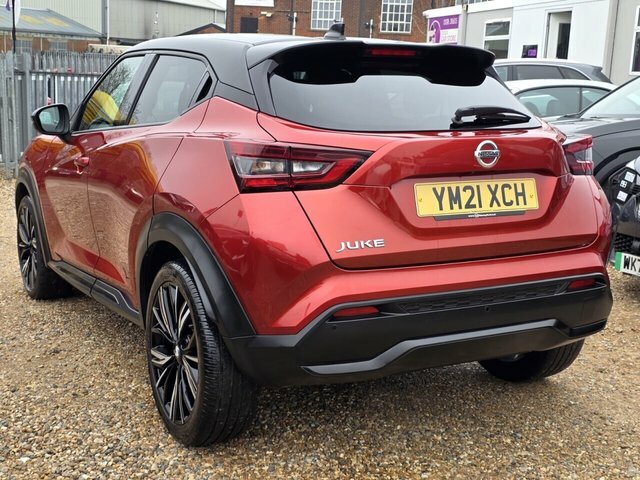 Nissan Juke Dig-t Tekna Suv YM21XCH Red #2