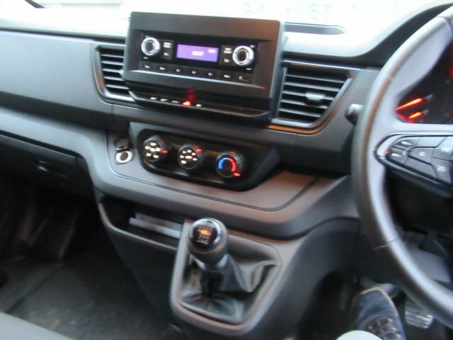 Renault Trafic 2L Business CA22JKF Grey #4