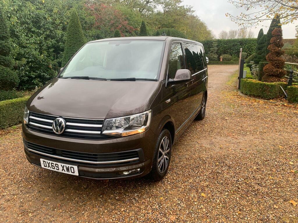 Volkswagen Caravelle 2.0 Tdi Bluemotion Tech Executive Dsg Euro 6 S S Brown