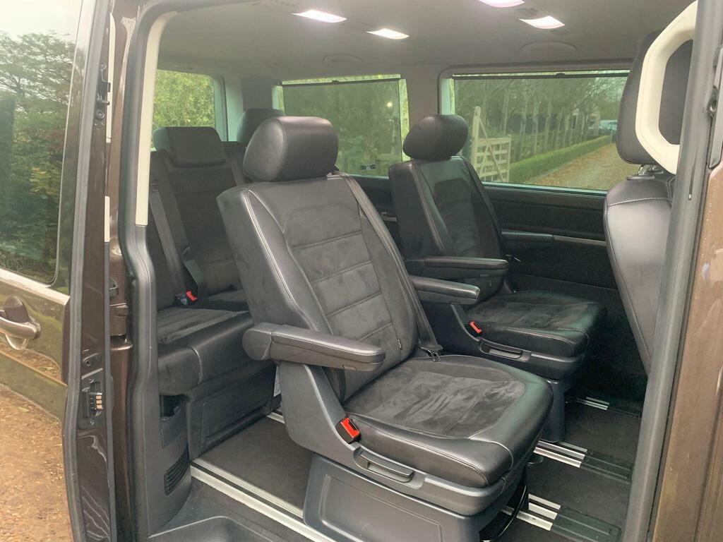 Volkswagen Caravelle 2.0 Tdi Bluemotion Tech Executive Dsg Euro 6 S S DX69XWO Brown #4