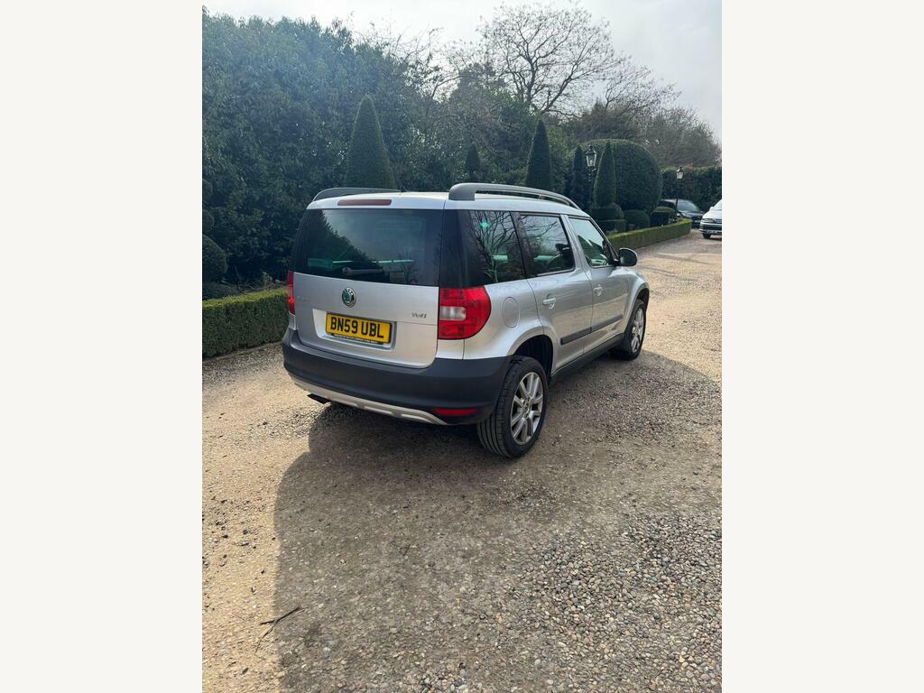 Skoda Yeti 2.0 Tdi Elegance 4Wd Euro 5 Silver #4