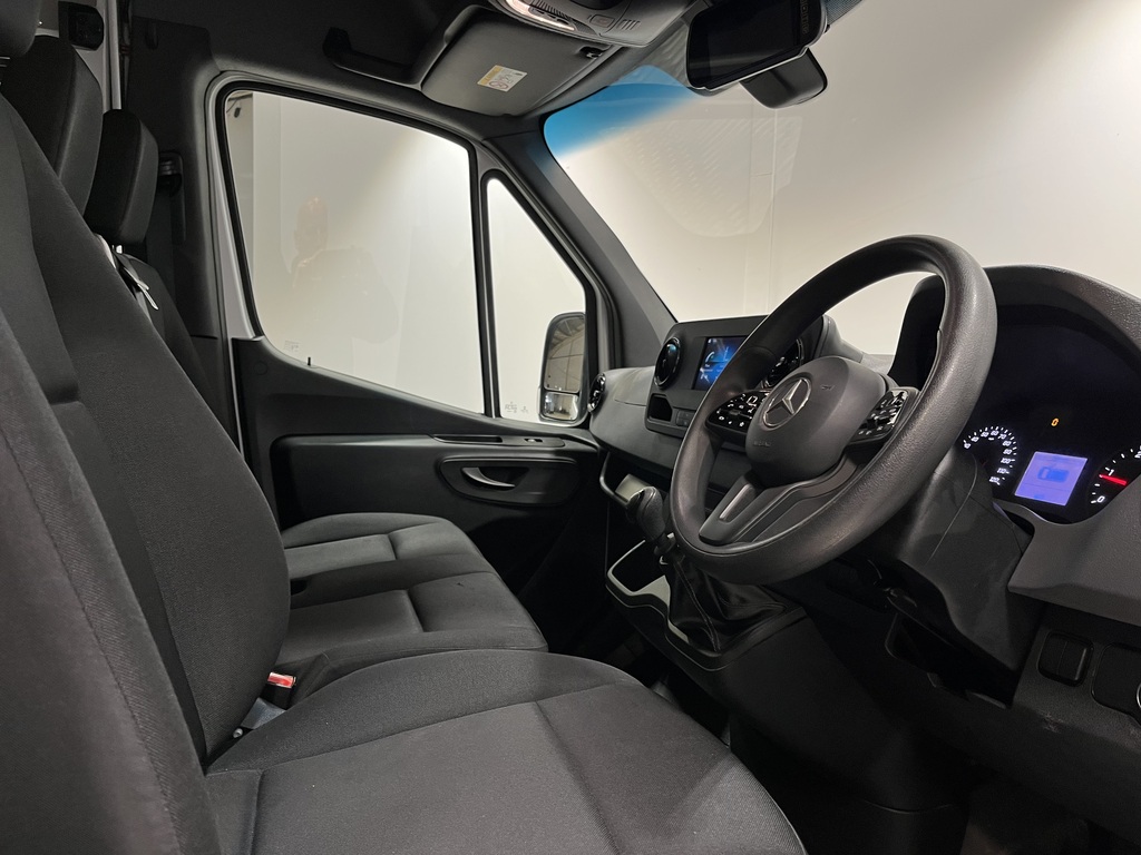 Mercedes-Benz Sprinter 314 Cdi Progressive L2 H2 Rwd YK71FDX White #4