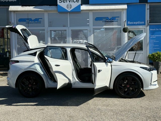 DS DS 4 2023 1.2 Puretech Performance Line Hatchback P CJ23MZT White #6