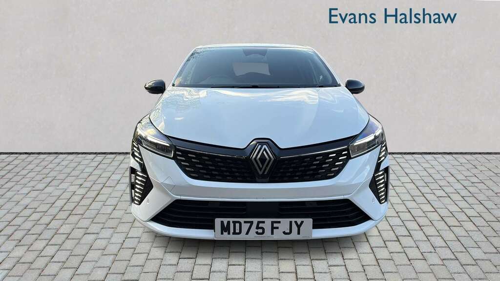 Renault Clio 1.6 E-tech Full Hybrid 145 Techno 2025 MD75FJY White #3