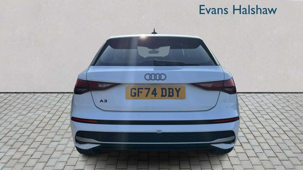 Audi A3 30 Tfsi Sport 2024 GF74DBY White #5